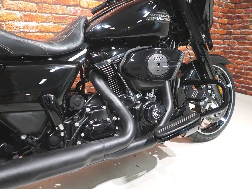 FLHX Street Glide 117
